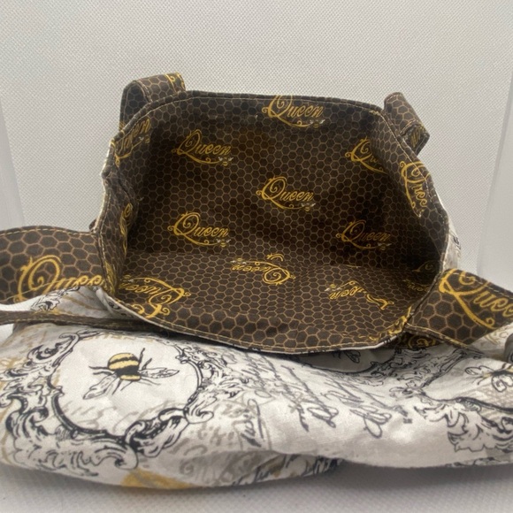 Hand-Sewn White and Gold “Queen Bee” Tote Bag with Handles and Hook - Picture 4 of 4